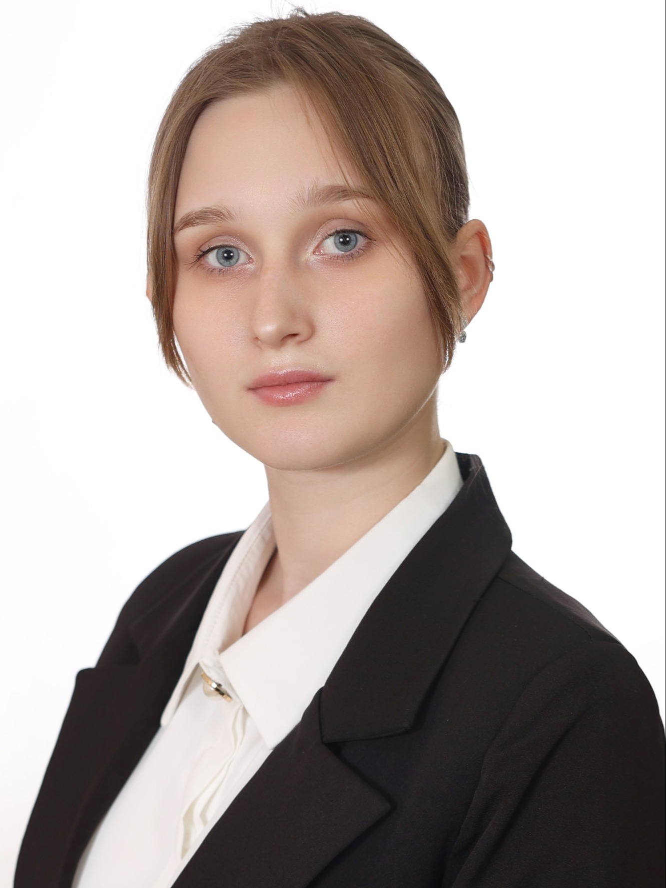 Попова Снежана Витальевна.