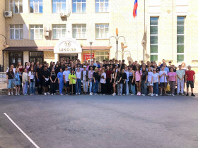 Школа встречает 1 сентября в чистоте и порядке!.