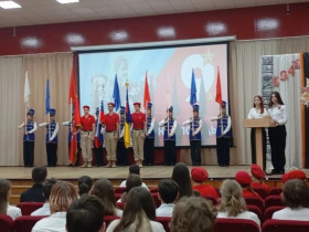 «Победный май» в актовом зале: праздничный концерт к 81-й годовщине Великой Победы.