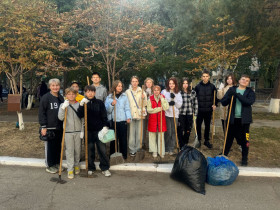 Мы продолжаем участвовать в общегородском субботнике.