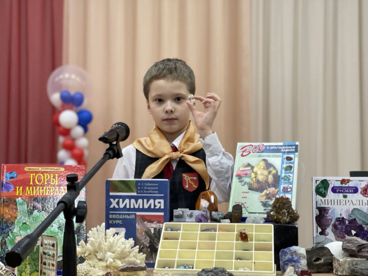 «Умные каникулы» в школе начались с метрологической научно-практической конференции.