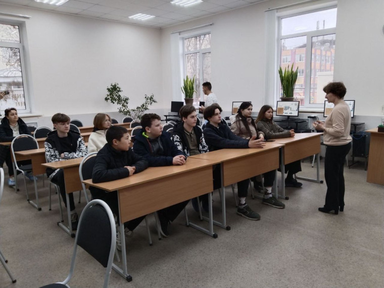 Восьмиклассники приняли участие в деловой программе «Чемпионата высоких технологий» - «Посещение соревнований Чемпионата на площадках колледжа».