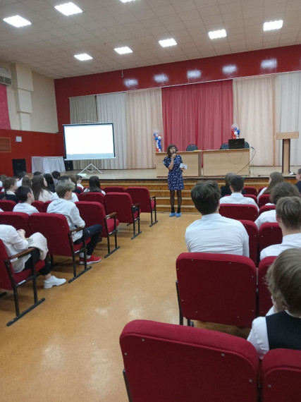 В рамках профориентации в школе состоялась встреча представителей АО ЭОКБ«"Сигнал им.Глухарева» с обучающимися 10-11 классов.