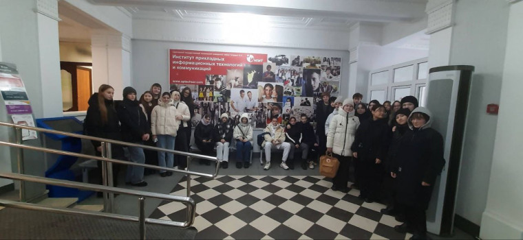 Старшеклассники в рамках профориентации посетили ИнПИТ СГТУ им. Гагарина.