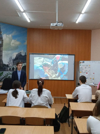 В школе прошла акция «Карьера первых», посвящённая Дню российского студенчества.