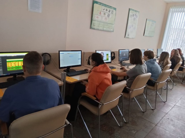Старшеклассники приняли участие в проекте «Университетские субботы».