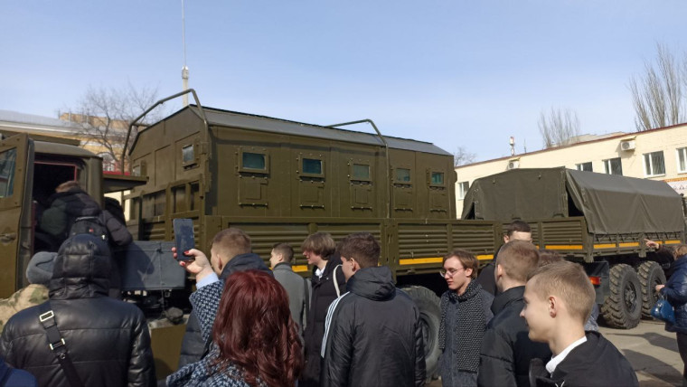 Профориентационная  работа ведется в школе в полном объеме.