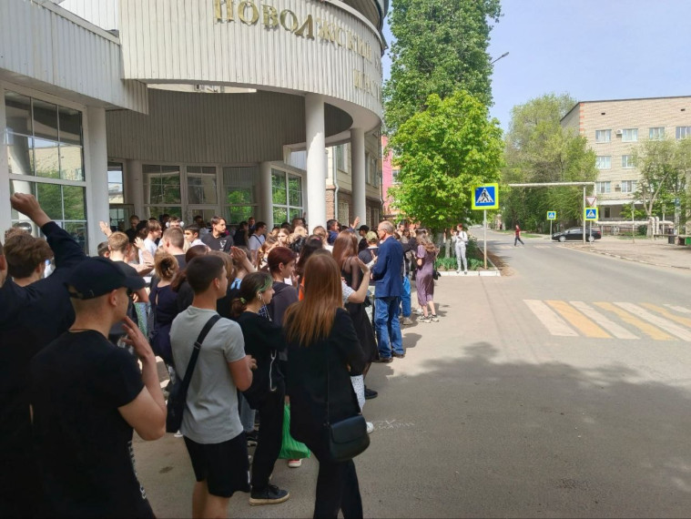 В рамках профориентации девятиклассники посетили презентационные площадки учреждений высшего и среднего образования.