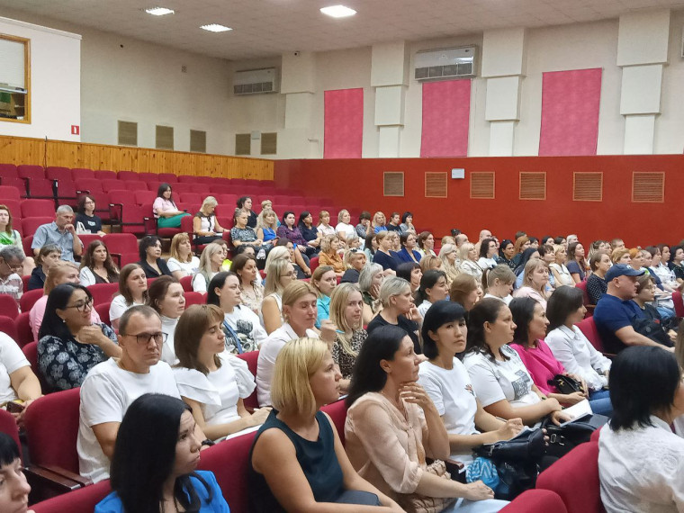 В МОУ «СОШ №33» были проведены первые общешкольные родительские собрания.